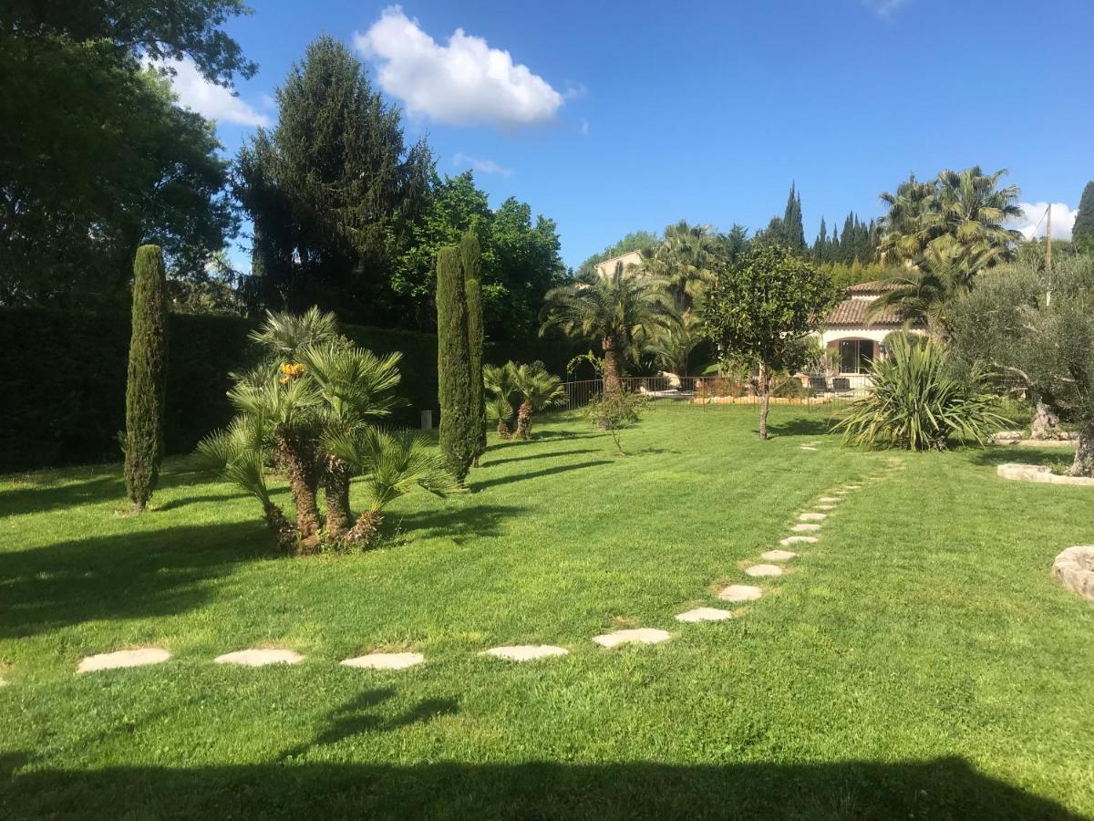 Luxueuse villa piscine et jacuzzi Saint-Paul-de-Vence Extérieur photo